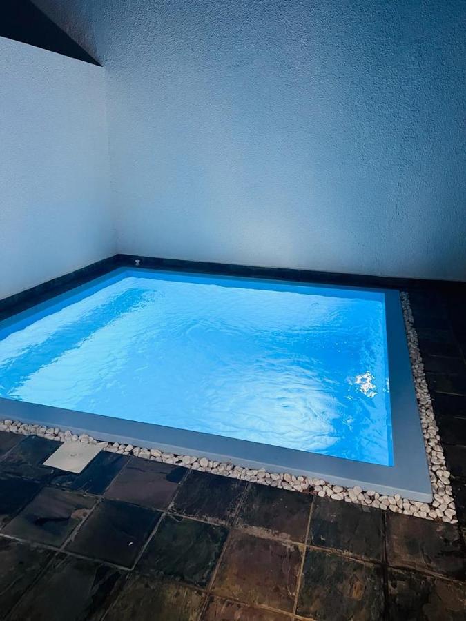 Azure 4 Bedrooms Haven Retreat: Where Tranquility Meets Turquoise Waters, Flic En Flac Mauritius Eksteriør bilde